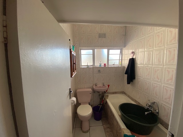 2 Bedroom Property for Sale in Mowbray Western Cape
